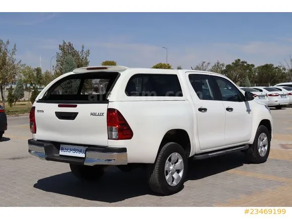 Toyota Hilux 2.4 D-4D 4x4 Active Image 5